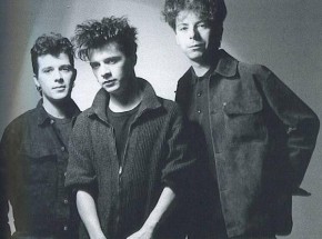 Le groupe en 1990